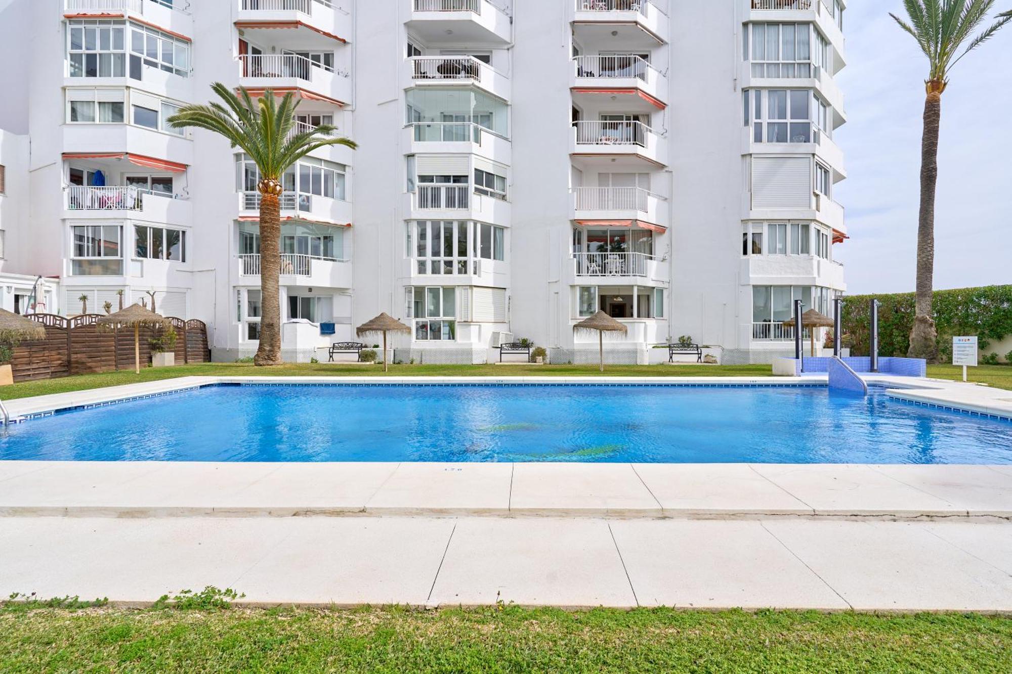 Comfortable Studio Apt Nerja Exteriör bild