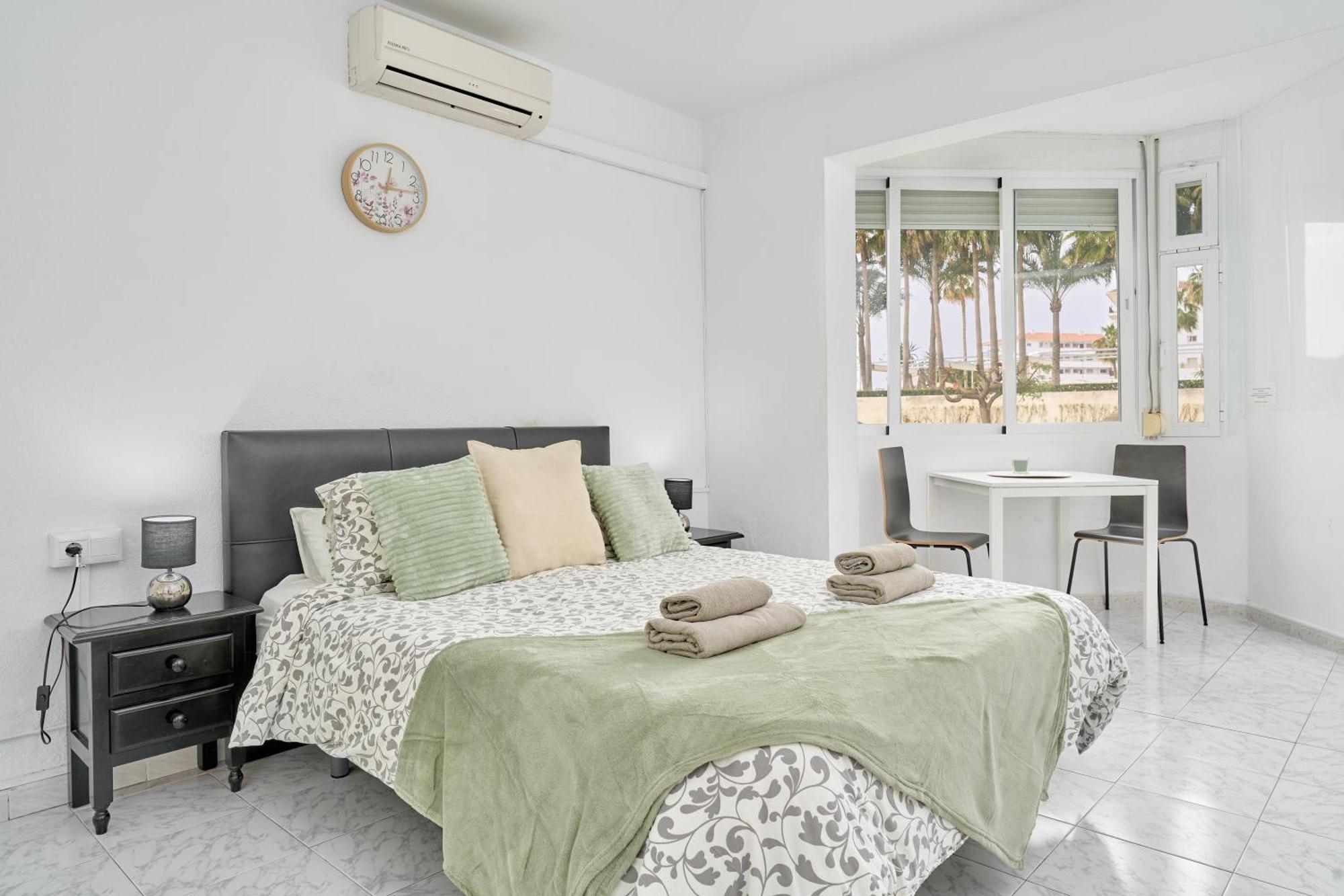 Comfortable Studio Apt Nerja Exteriör bild