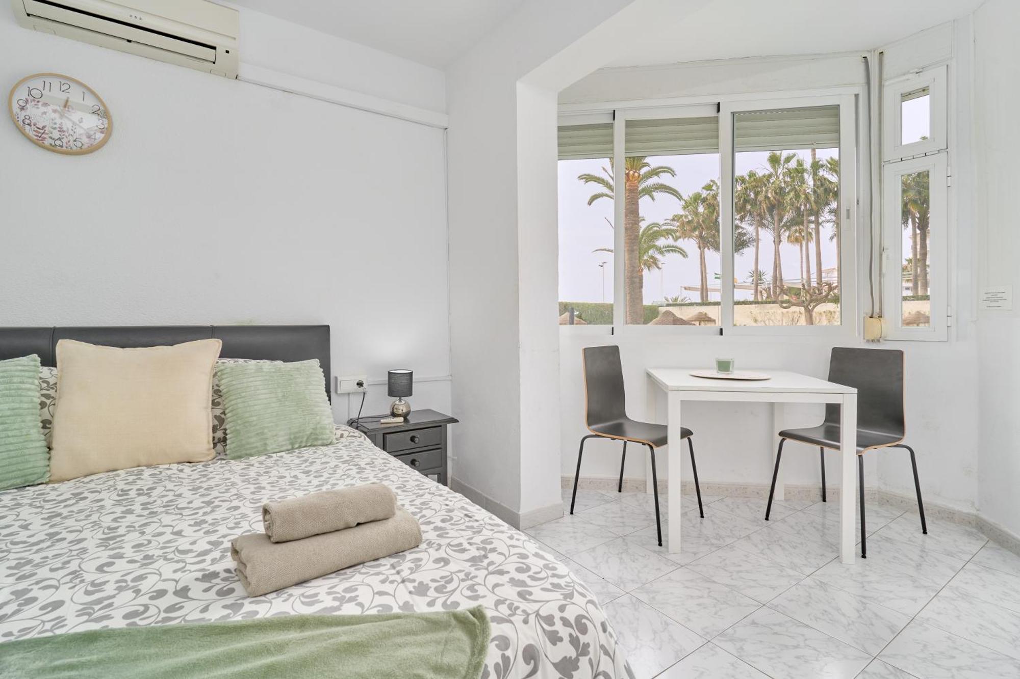 Comfortable Studio Apt Nerja Exteriör bild
